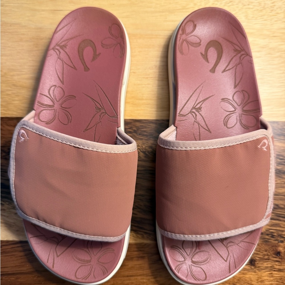 OluKai Women's Mauve Slide Sandals
